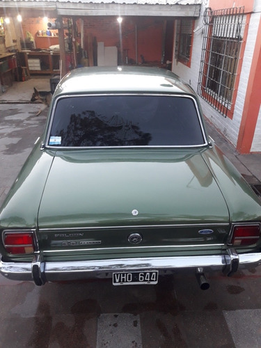 Ford Falcon Deluxe 188