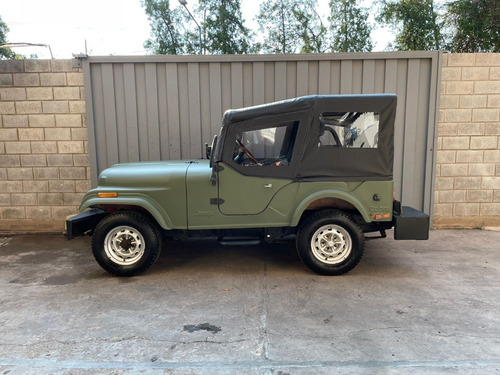 Imagen 2 de 9 de Jeep Ika