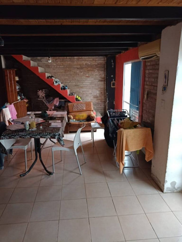 Se Vende Villa Rosas Con 2 Viviendas Rafaela