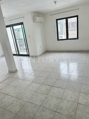 Casa En Venta En Col. Hacienda Los Cantu En Escobedo
