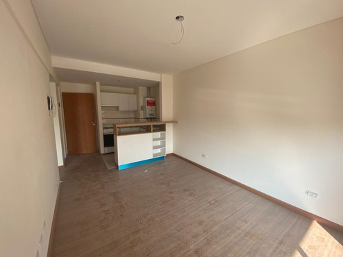 Imagen 2 de 12 de 1 Dormitorio Frente Calidad - Mendoza Esq. Crespo