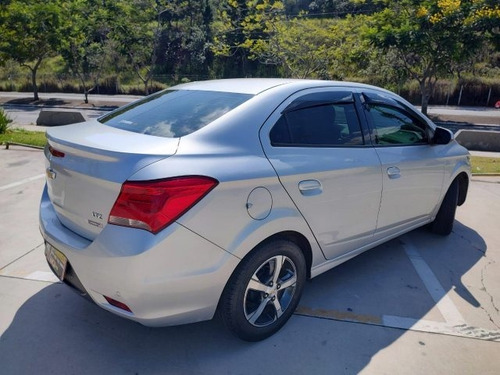 Imagem 4 de 9 de Prisma 1.4 Mpfi Ltz 8v Flex 4p Automático