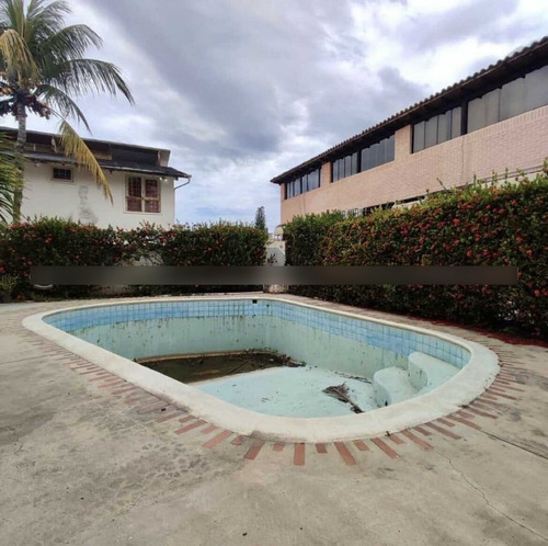 Imagen 12 de 12 de En Venta Townhouse En Playa Grande Catia La Mar Estado La Guaira Ref 006 - 389