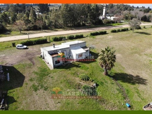 Campo, 69 Has, Las Brujas Con Costa Al Rio Santa Lucia, Casco, Varias Construcciones