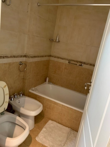 Imagen 5 de 10 de Departamento En Venta En Quilmes Centro