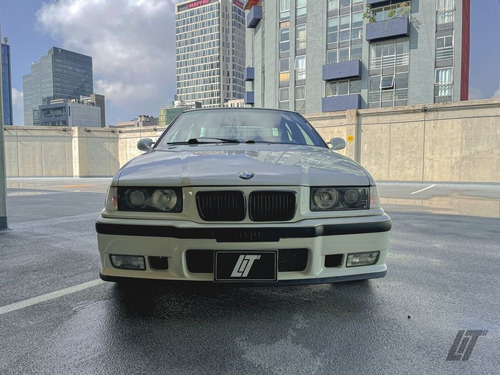 Imagen 2 de 13 de Bmw M3 Sedan