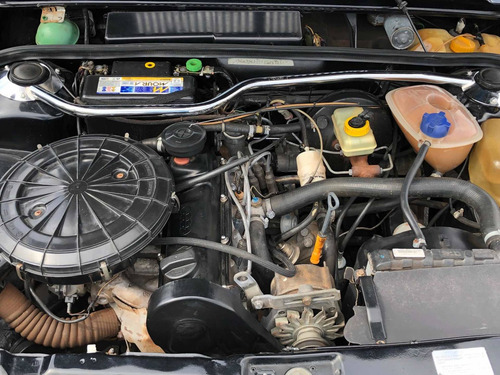 Volkswagen Voyage Sport 1.8 Álcool