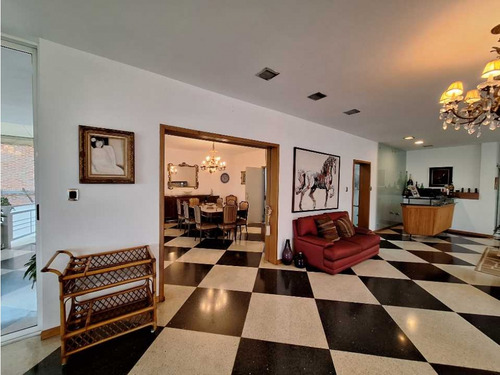 Venta Casa Moderna Y Lujosa En Lomas Club Hipico