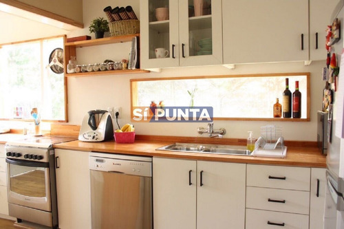 Imagen 7 de 11 de Casa En Alquiler - Mansa
