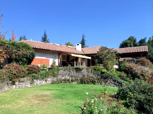 Lomas De La Dehesa, En Condominio Club De Golf