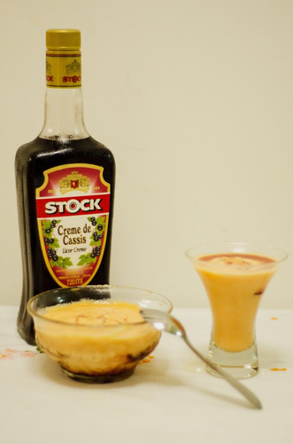 Imagem 2 de 3 de Licor Creme De Cassis Stock 720ml