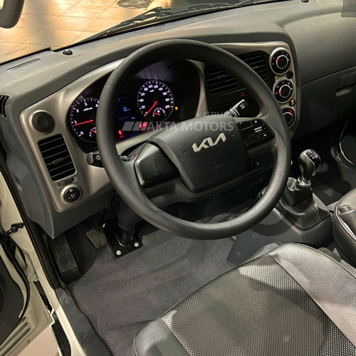Kia Bongo 2.5 TD DIESEL STD CS 4x4 MANUAL