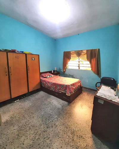 Venta Casa 259 M² En La Urb. La Romana Maracay Aragua