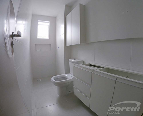 Lindo Apartamento Na Itoupava Norte. Residencial Alasca. O Apartamento Possui 2 Dormitórios, Sendo 1 Suíte, Banheiro Social, Sala, Cozinha, Lavação E Ampla Sacada Com Churrasqueira. - 3579750