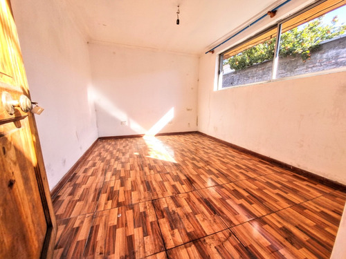 Real Oportunidad Inversión! 12 Dorm. 6 Baños, 3 Deptos Inter