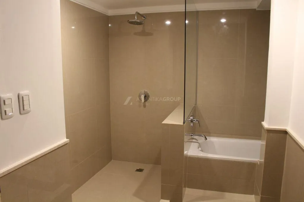 Moderna Con Excepcional Vista En Punta Gorda · Foto 5