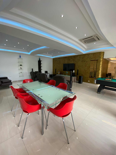 Se Vende Ph Duplex Urbanización Miranda