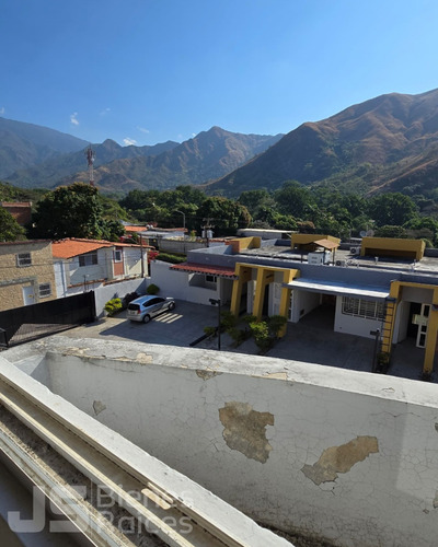 Venta De Tonwhouse Con Financiamiento Urb Castana House 14js