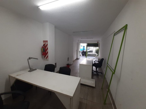 Alquiler. Local Centrico! Apto Varios Destinos!