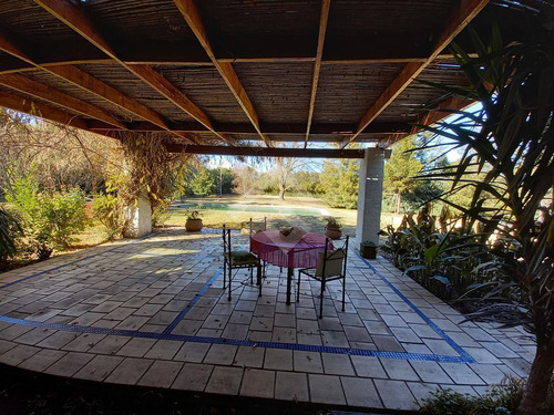 Casa En Venta De 4 Dorm. En Colina - Santa Esther