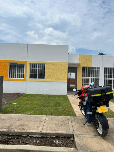 Vendo Moto Pulsar 200 Como Nueva Poco Uso