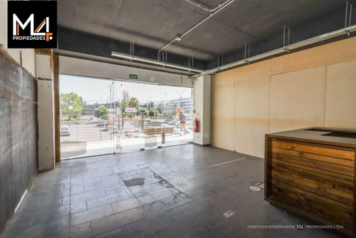 Local Comercial En Strip Center De La Reina