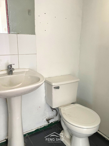 Oficina Bien Ubicada Ideal Para Tu Negocio Cercana A Met