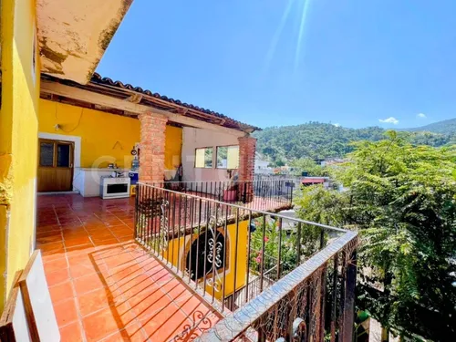 Propiedad En Venta En Ramblases En Puerto Vallarta, Potencial De Inversión