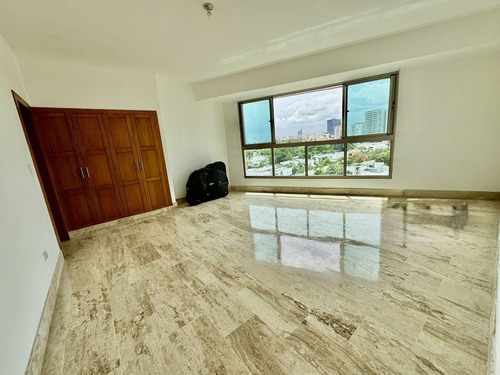 Se Alquila Apartamento De 3 Habitaciones Sector Bella Vista Sur