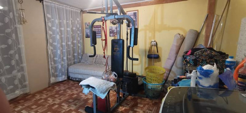 Casa 3 Dormitorios En Bariro Tranquilo