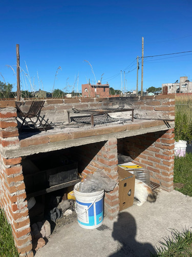 Casa Mas Cabaña Muy Bien Ubicada, Camet Norte