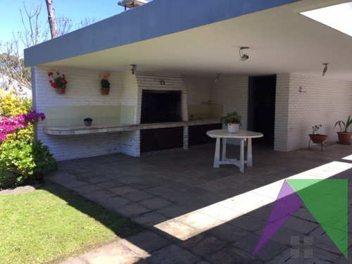 Venta Casa En Punta Del Este A 500 Mts Del Mar- Ref: 29914