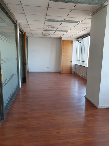 Oficina Habilitada En Santiago Centro
