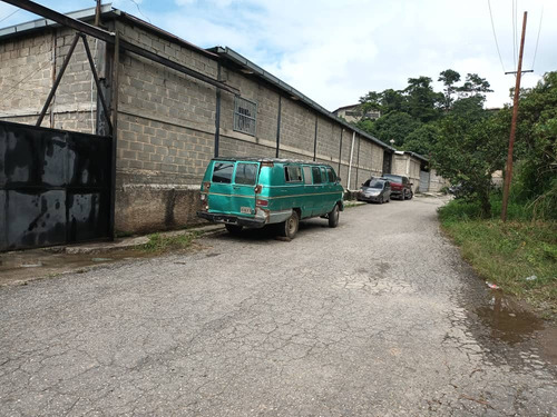Estupendos Galpones Industriales En Mariche Km9 Urb. Ind. La Candelaria Nb 5-13312
