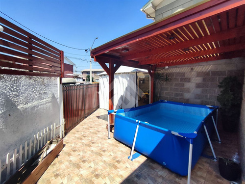 Casa En Venta De 3 Dorm. En Puente Alto