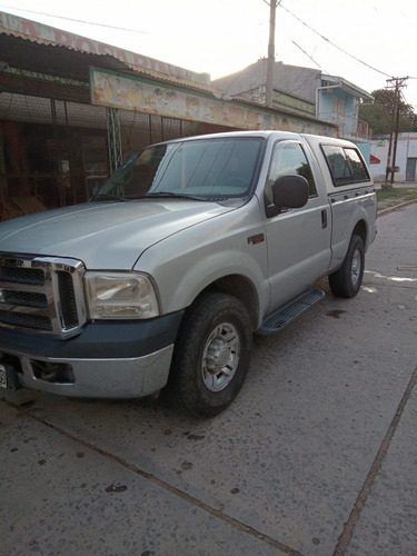 Ford F-100 3.9 Cab. Simple Xlt 4x2