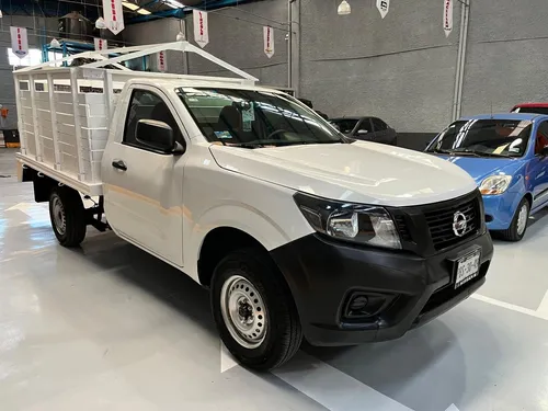 Nissan NP300 2.5 Estacas Dh Mt