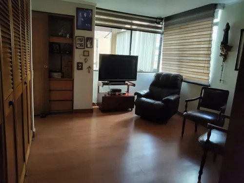 Apartamento En Venta En El Poblado. Cod V12635