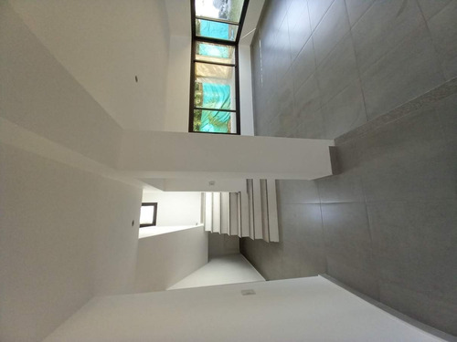 Imagen 5 de 17 de Casa En Venta Villa Allende. La Morada. 3 Dorm. A Estrenar.