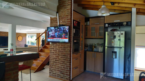 Casa En Venta- Boat Center