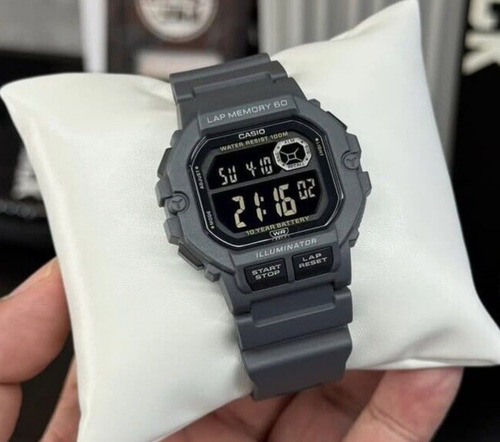 Reloj Casio Ws-1400h-8b Gris Oscuro Digital Fondo Negro Ws-1400h-8b