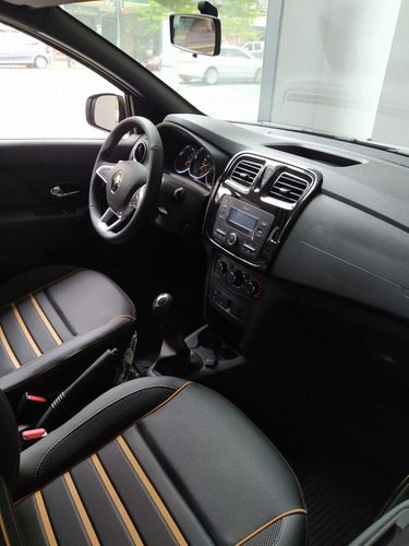 Imagen 8 de 15 de Renault Sandero Stepway 1.6 16v Zen Unidad 0km 2021 Fiat G