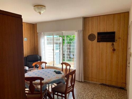 Venta Casa Malvin 2 Dorm Garage . Padron 325 Mts.