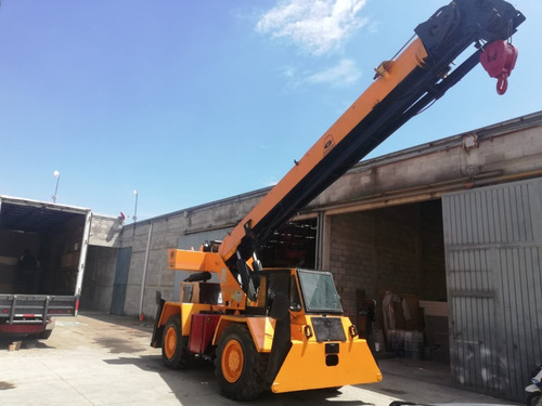 Imagen 2 de 9 de Grúa Rt58b Todo Terreno Grove De 15 Ton. Diésel 4*4*4