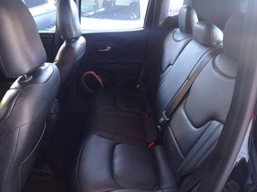 Imagem 4 de 8 de Jeep Renegade 1.8 16v Flex Sport 4p Automático