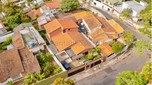 Imagen 1 de 27 de Espectacular Casa Amplia Y Bien Distribuida En Venta Altamira Caracas 23-28229