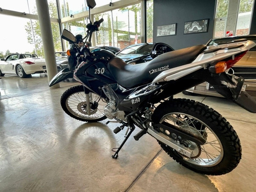 Imagen 5 de 15 de Okinoi R250 Enduro No Benelli Motomel Tornado Corven