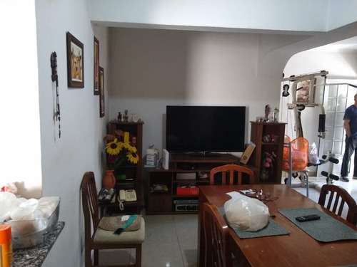 Imagen 3 de 14 de Casa Ph En Venta En Moron Centro