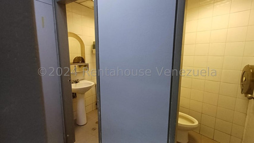 Local Venta Conserva Módulos De Trabajo,especial Para Banco Y Servicio De Encomienda, Aire Acondicionado Central, San Blas Valencia Carabobo Leida Falcon Lf24-25462