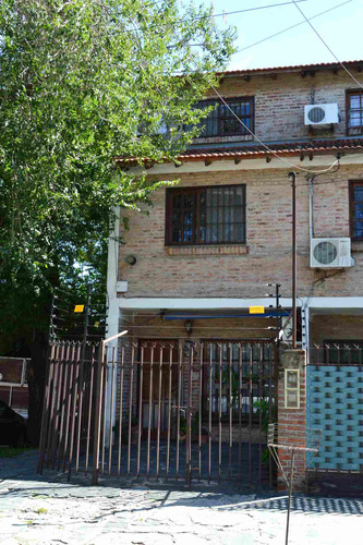 Triplex En Venta 4 Ambientes Con Cochera En Olivos